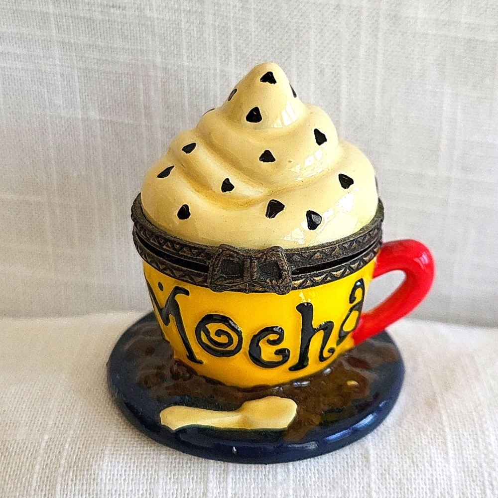 Mocha Cup Trinket Box